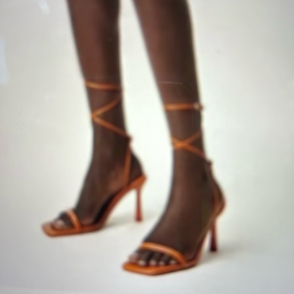 Zara Tied Leather Orange Heel - Picture 1 of 1